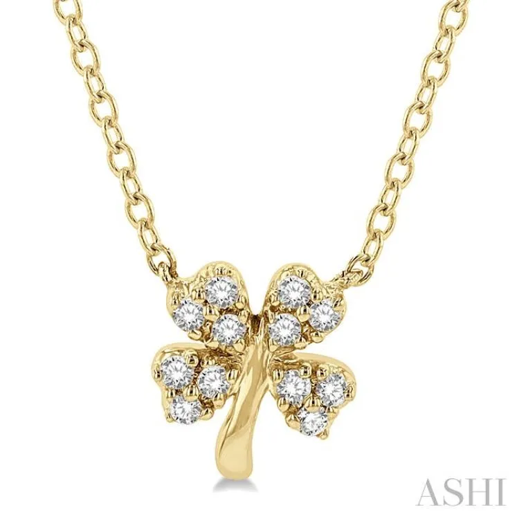 1/10 Ctw Four-Leaf Clover Round Cut Diamond Petite Fashion Pendant With Chain in 14K Yellow Gold