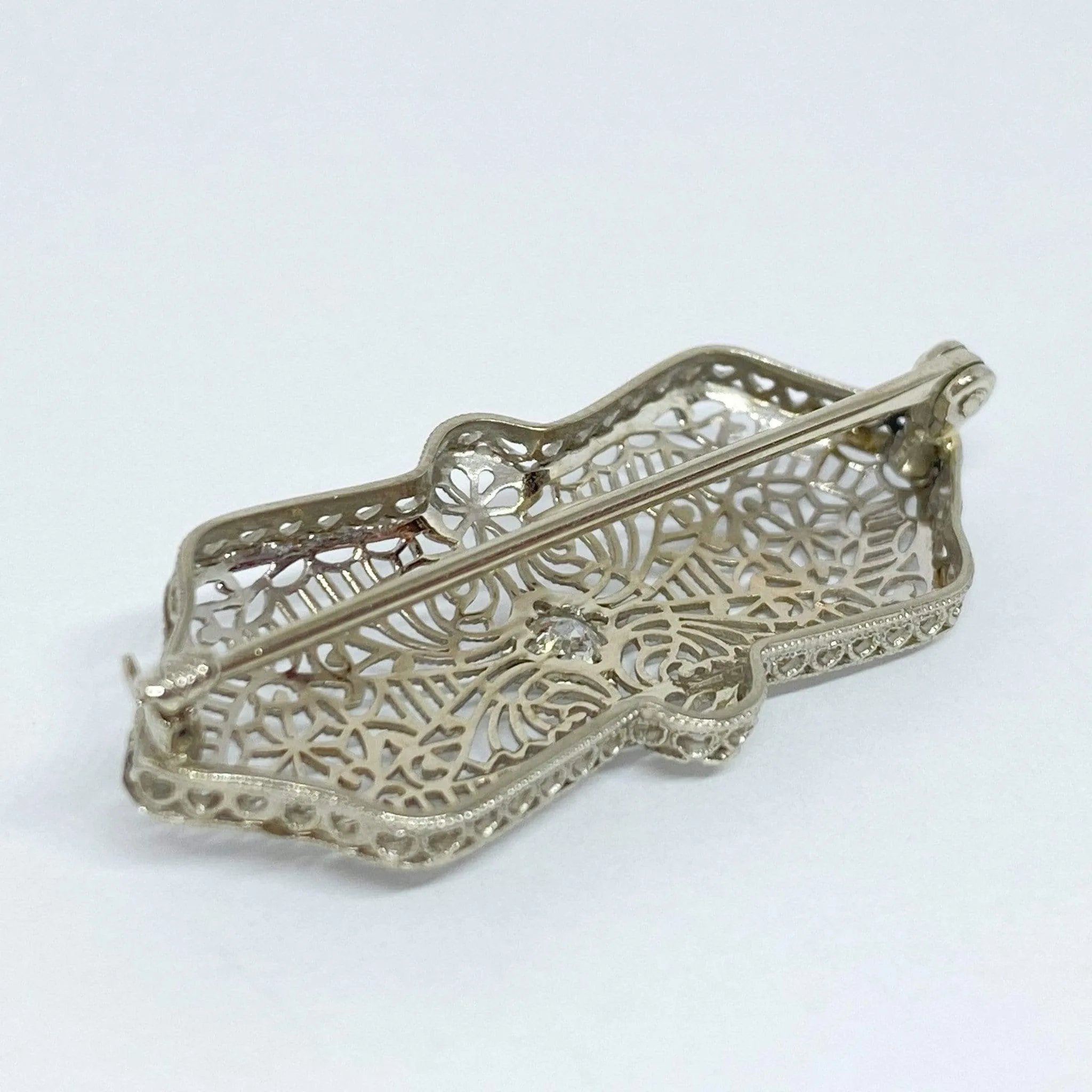 14KW .10ctw Filigree Diamond Pin Brooch