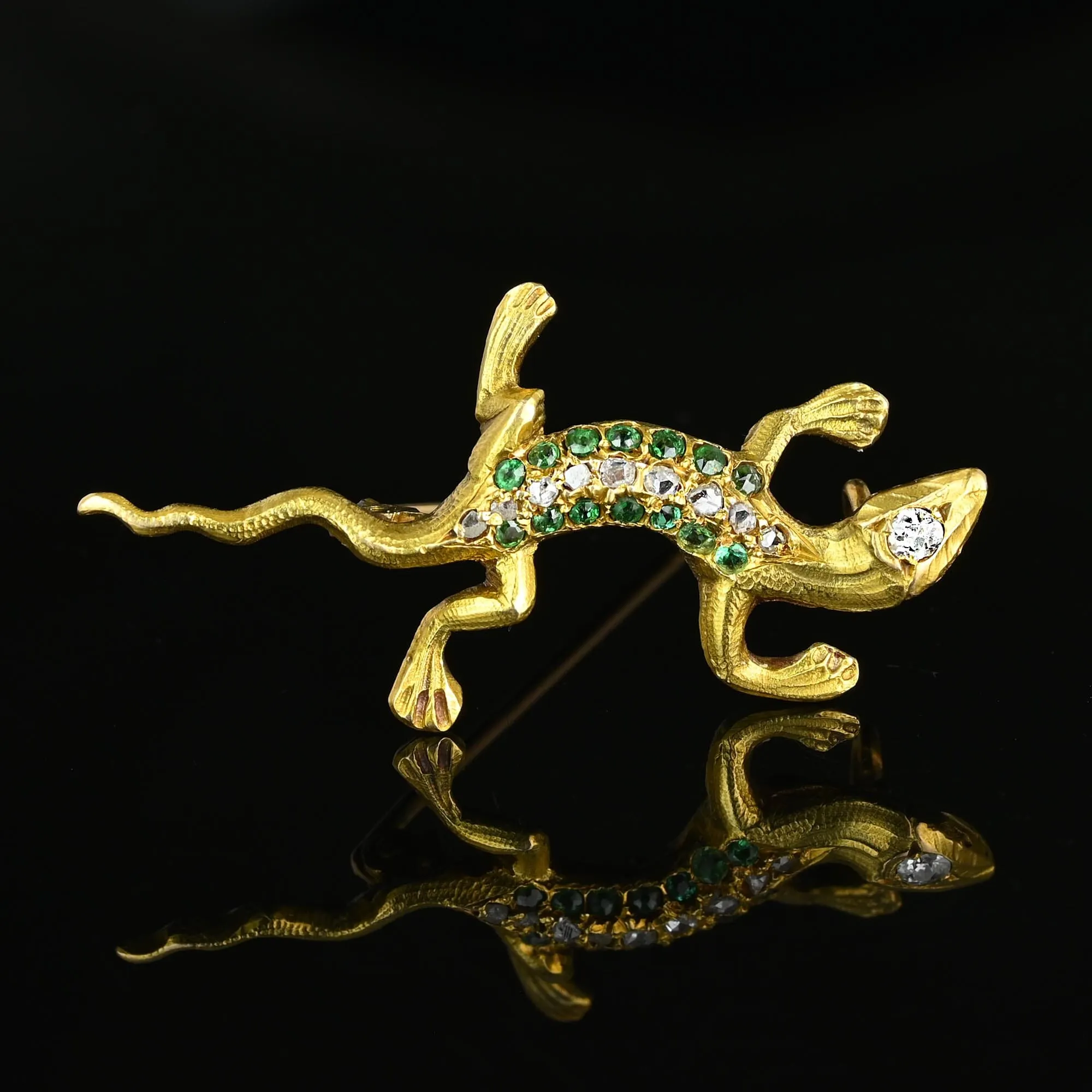 Antique Emerald & Rose Cut Diamond Salamander Brooch in 14K Gold