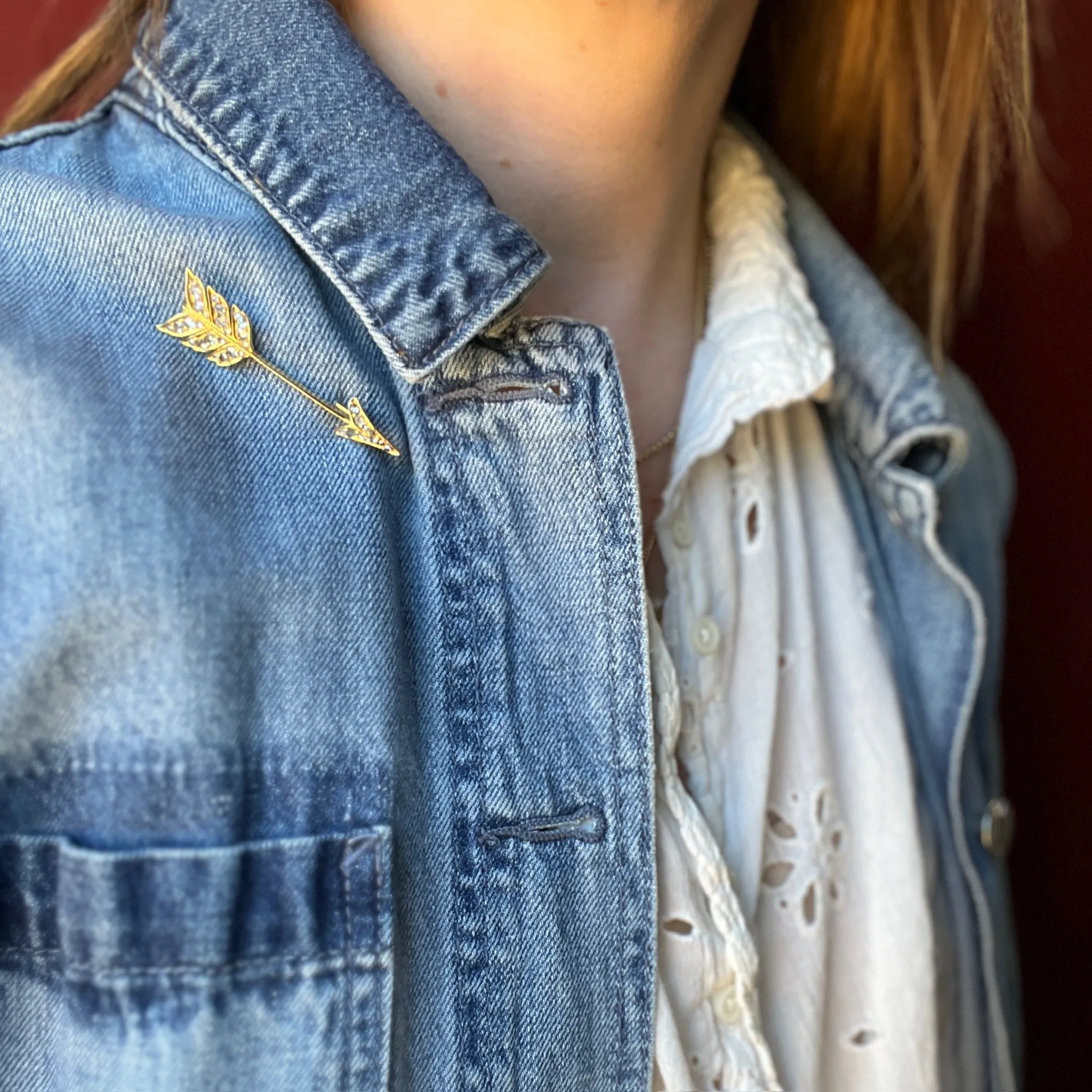 Bewitching Gold & Rose Cut Diamond Arrow Brooch