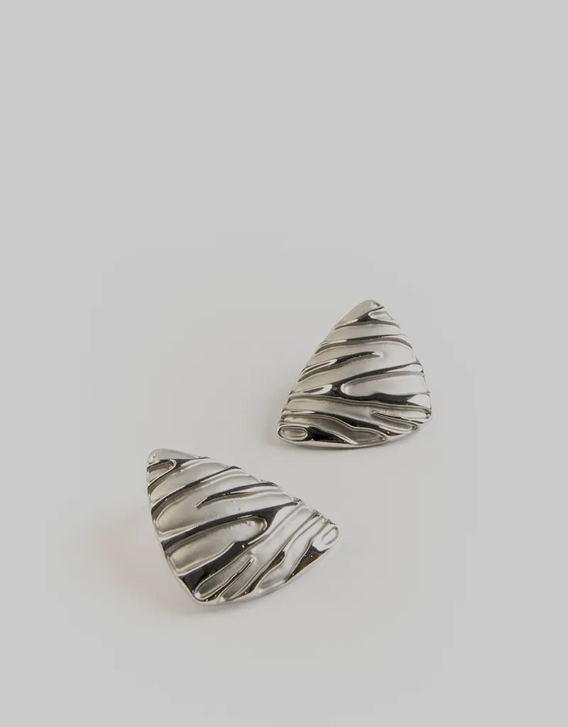 IRIS TEXTURED TRIANGULAR SILVER EARRINGS