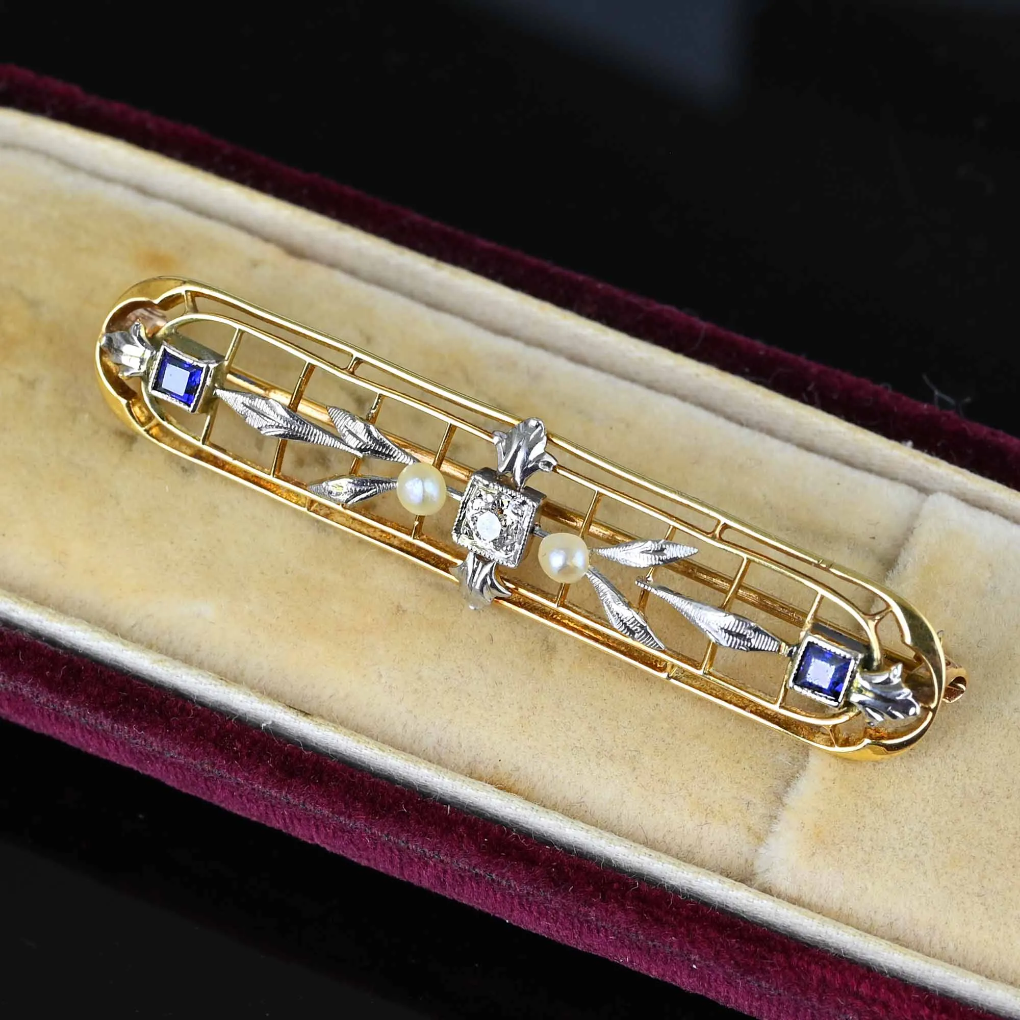 Krementz 14K Gold Platinum Diamond Sapphire Brooch