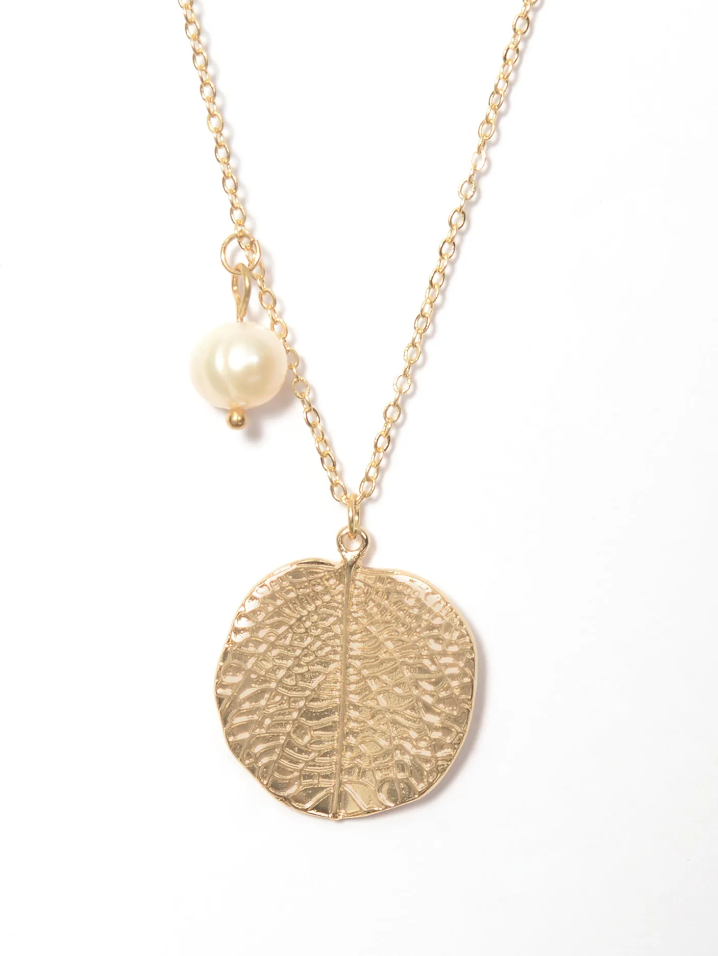 Leaf Pendant Necklace