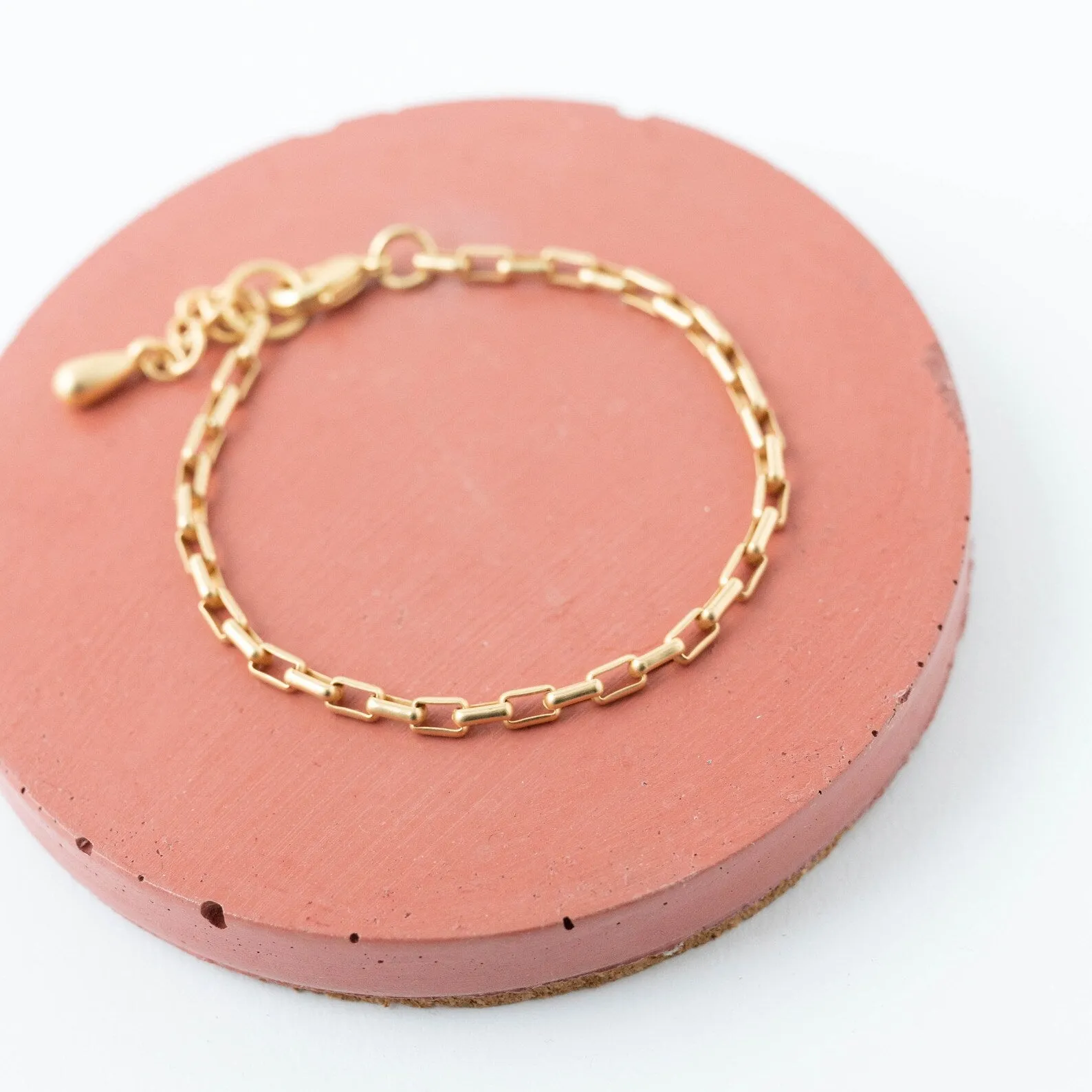 Matte gold chain Bracelet