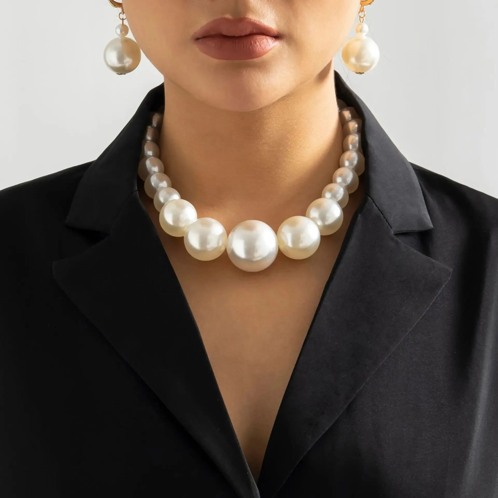 Pearl Layered Elegance Necklace