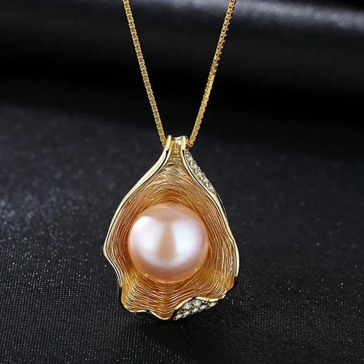 Shell Pearl Golden Plated Pendant Necklace