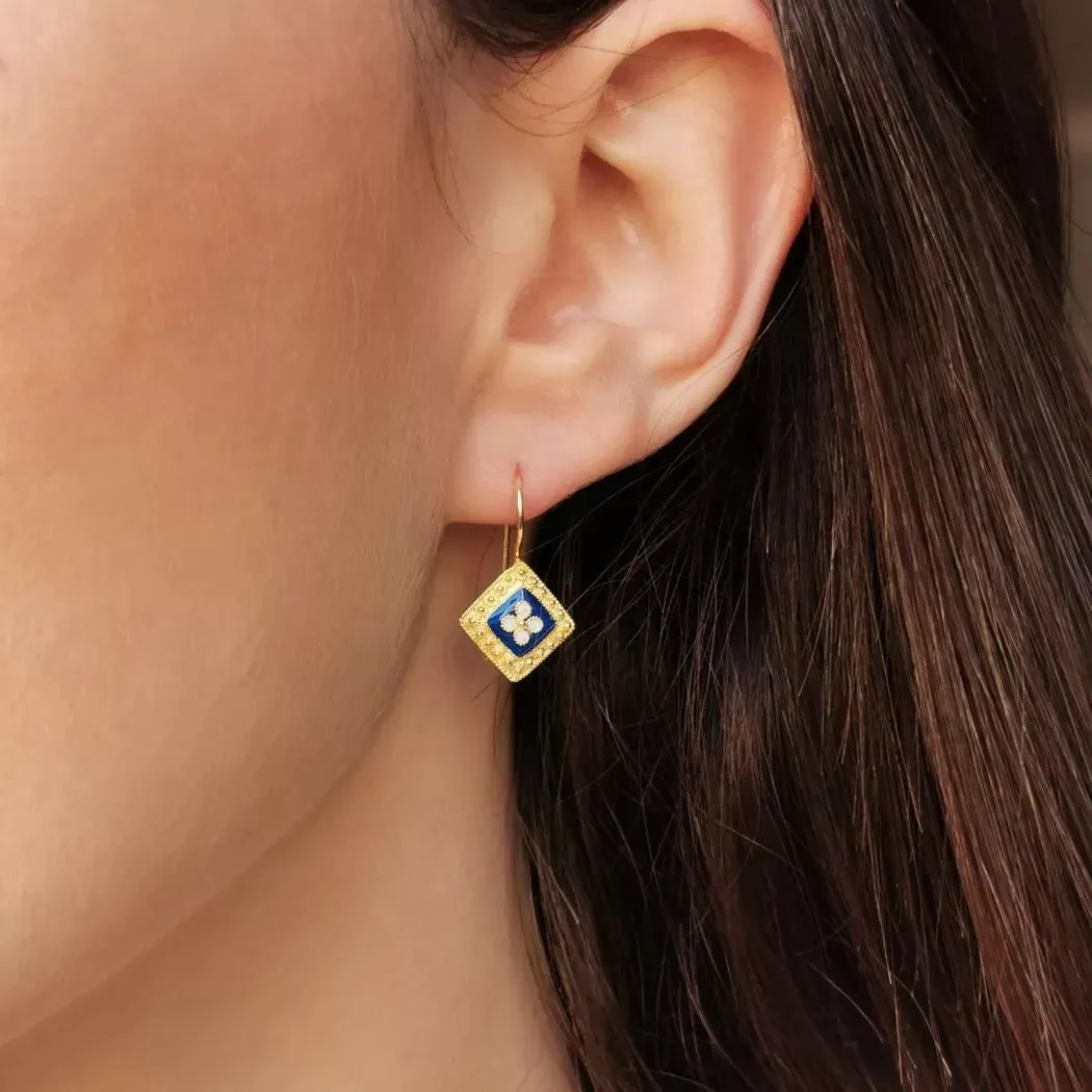 Square Caramujo Earrings