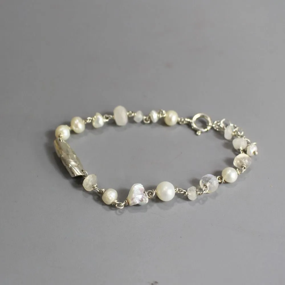 Sterling Silver Moonstone Pearl Bracelet