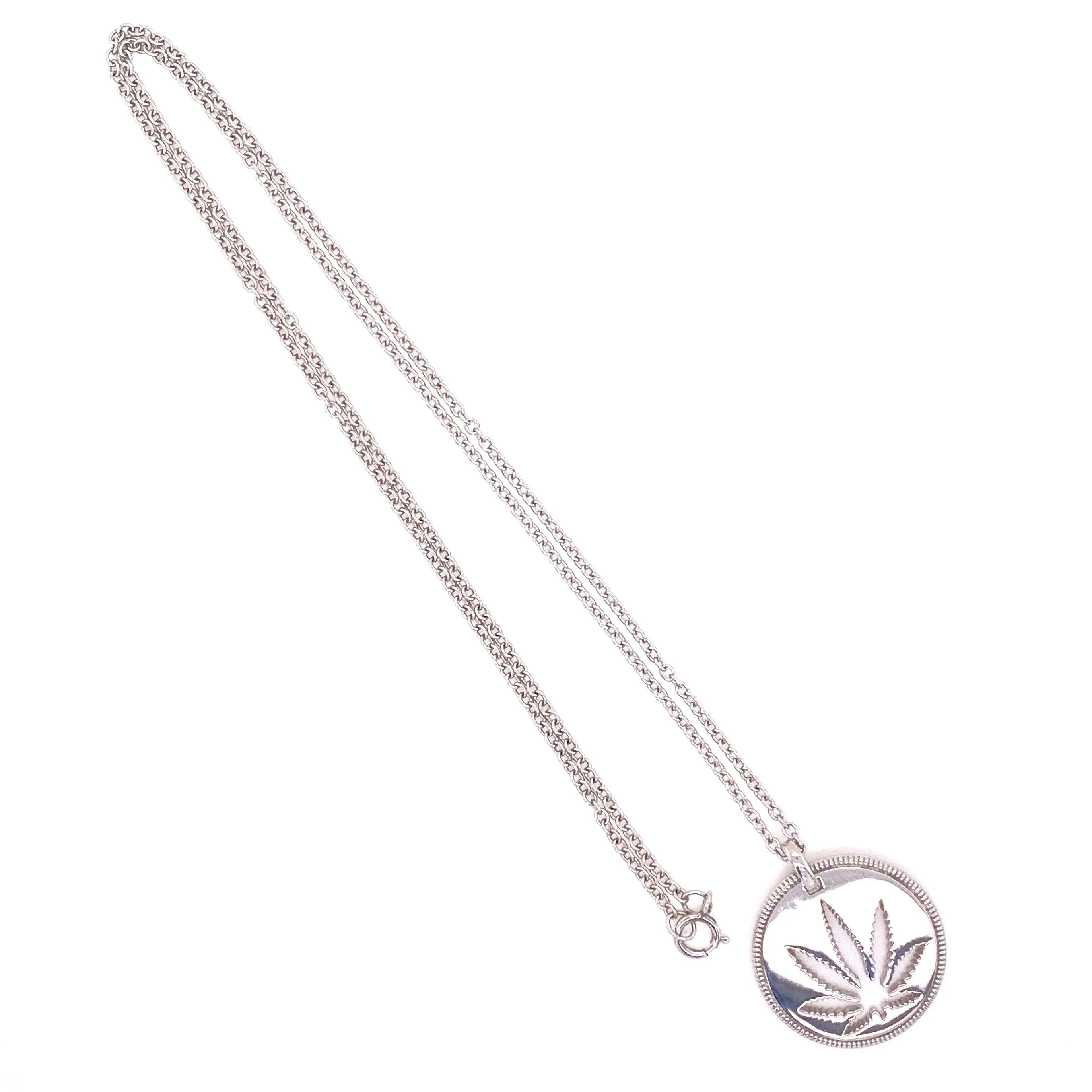 Sterling Silver Sativa Leaf Cutout Disc Pendant - Detailed Edge