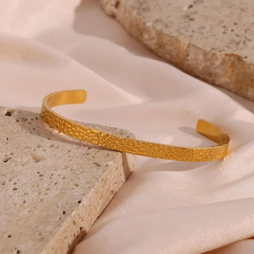 Textured Open Bangle Gold