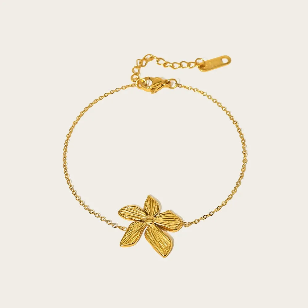 VAIGE Trendy Charm Bracelet in 18K Gold Plated Stainless Steel with Waterproof Finish - Floral Design Jewelry Accessory