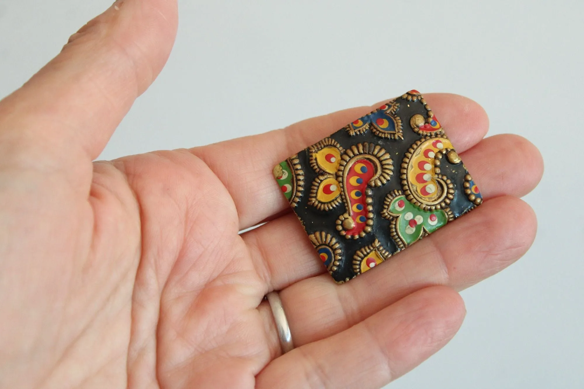 Vintage 1800s 1900s Paisley Brooch